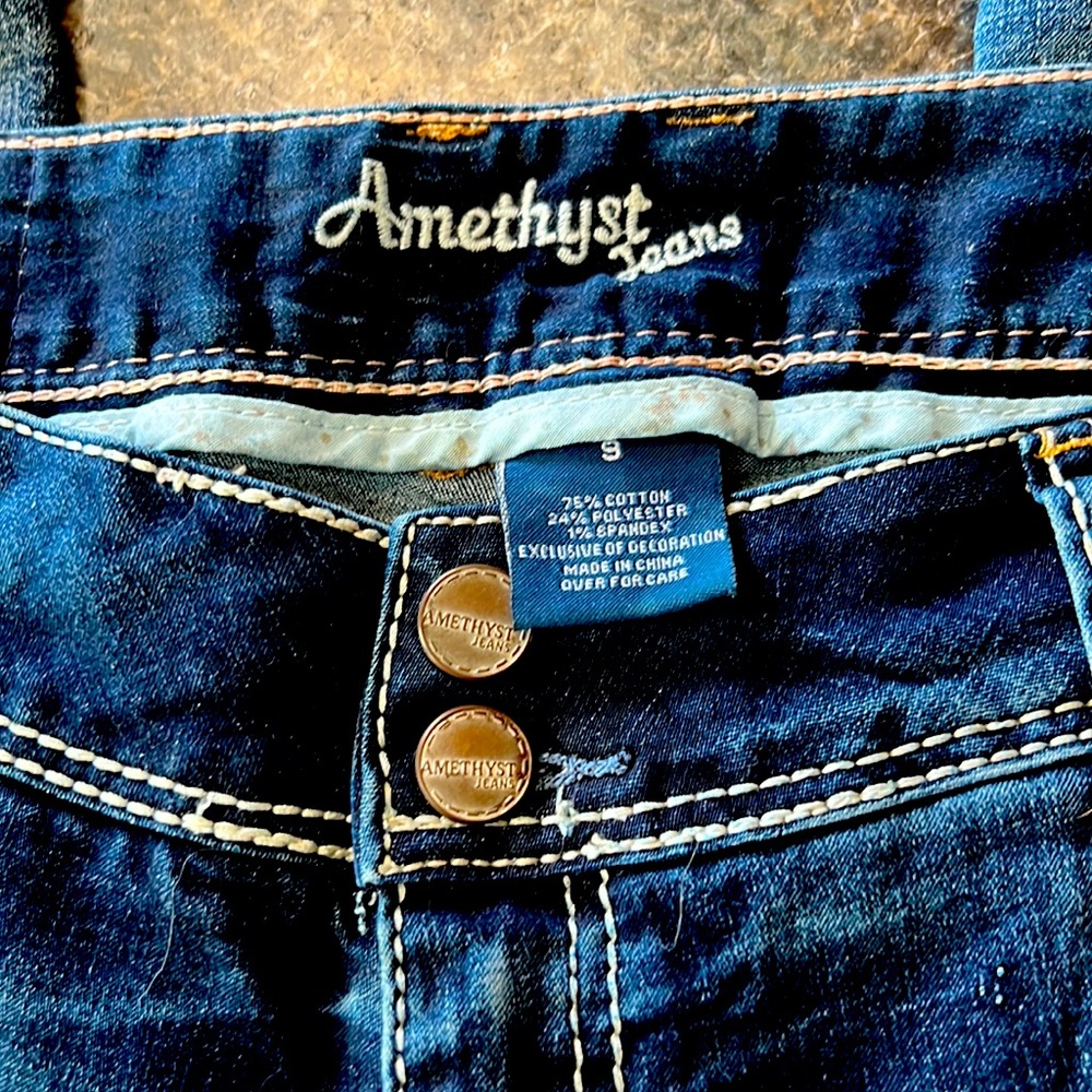 Amethyst Jeans Capris.  Size 9